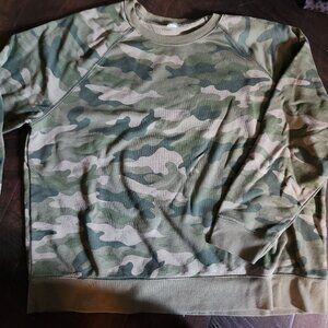 Camo crewneck